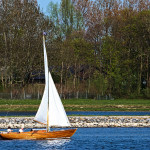 Houten zeilboot op de IJssel bij #Kampen zo, 12 april 2020 16:23